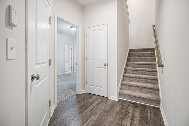 Foto del edificio - 3497 Hidden Valley Cir