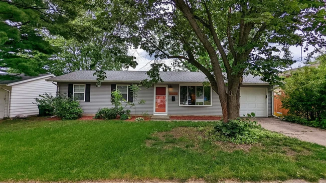 Building Photo - 2103 E Country Squire Dr