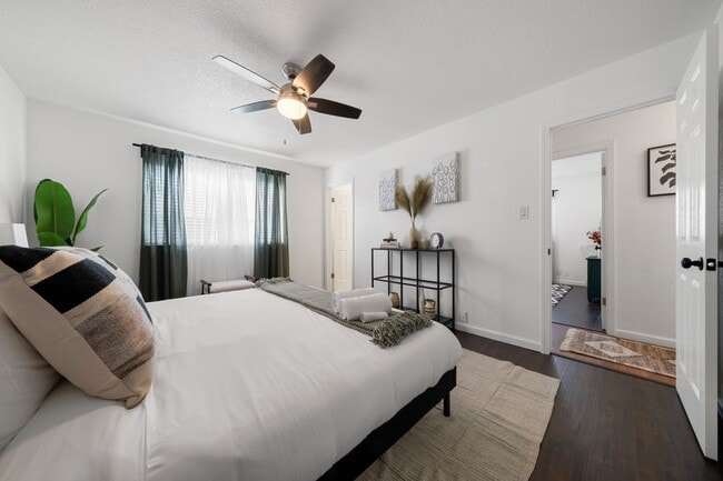 Building Photo - 10609 Olson Dr