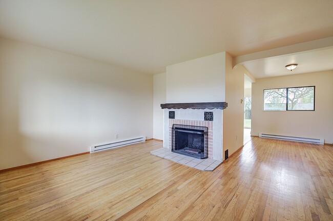 Foto del edificio - 2Bd/1Ba Everett House