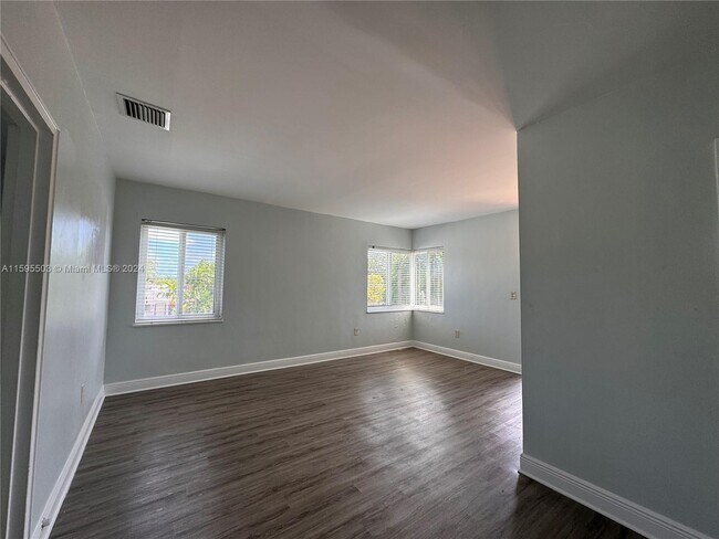 Building Photo - 2341 NW 14th St