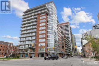 Building Photo - 383-383 Cumberland St