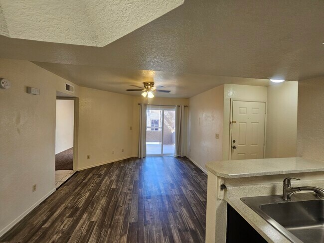 Foto del edificio - Silverwood Apartments