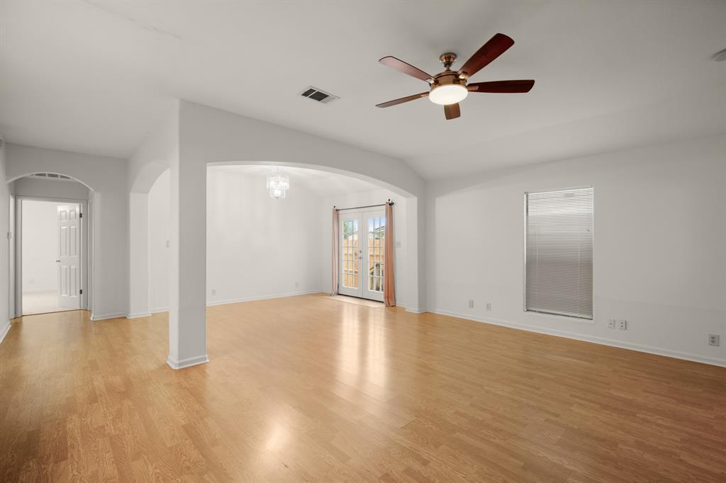 Primary Photo - 2624 Gwendolyn Ln