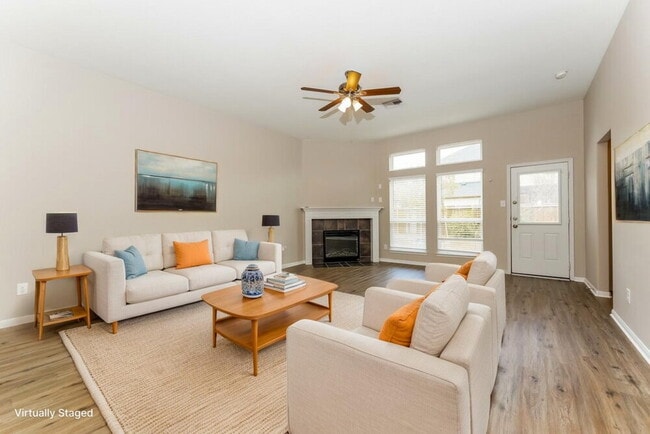 Building Photo - 9957 Yearling Pl