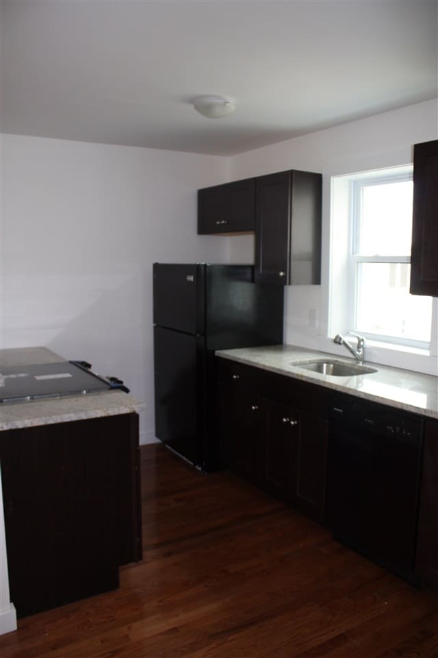 Foto del edificio - 324 4th St