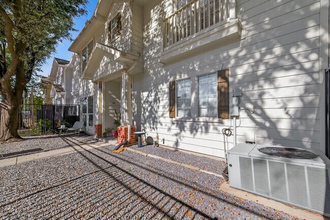 Foto del edificio - 313 Hogan St