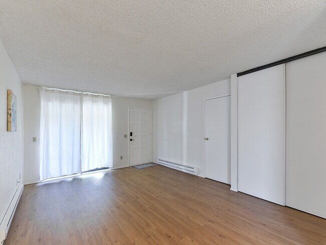 Foto del edificio - 421 Wells Ave S