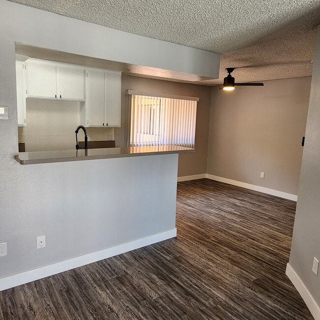 Building Photo - 18406 Gresham St