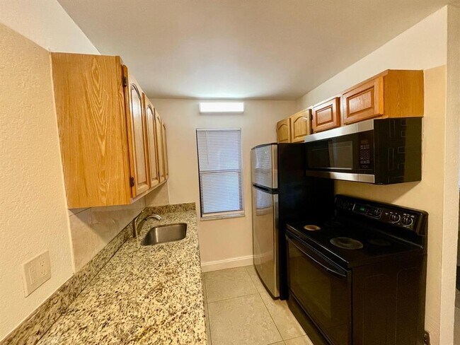 Foto del edificio - 601 NE 29th Dr