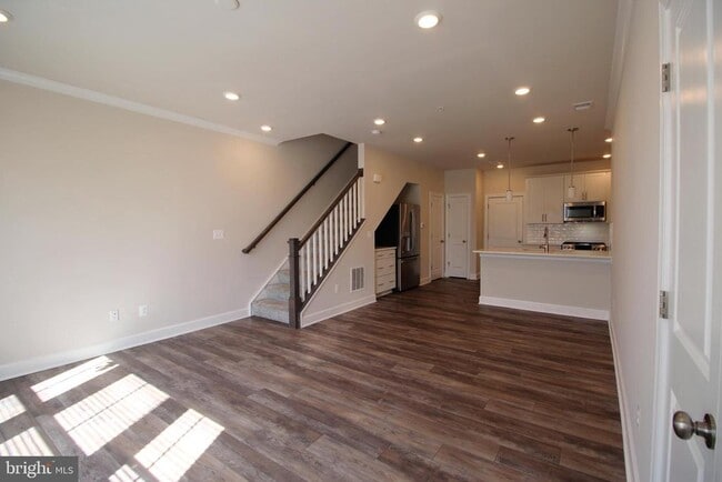 Building Photo - 14911 River Walk Way