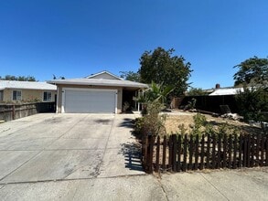 Building Photo - 2929 Lucena Way