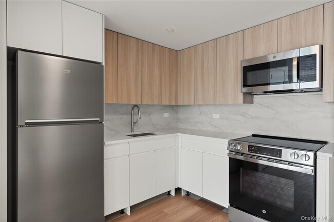 Foto del edificio - 10 Lyon Pl