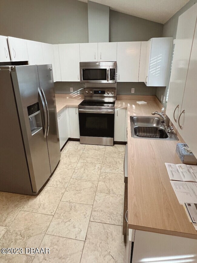 Foto del edificio - 104 Grand Oaks Cir