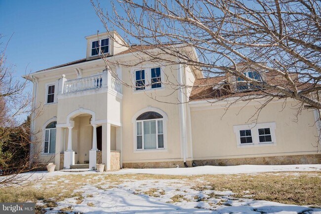 Foto del edificio - 6902 Tower of London Dr