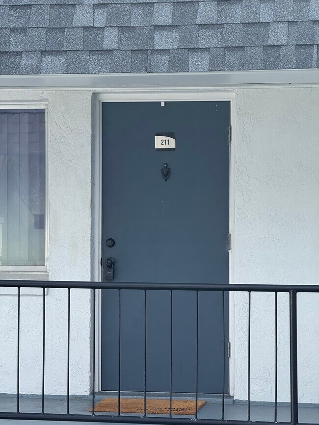 Foto del edificio - 305 Ridge Blvd