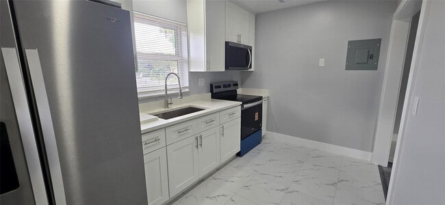 Foto del edificio - 8606 NW 35th St