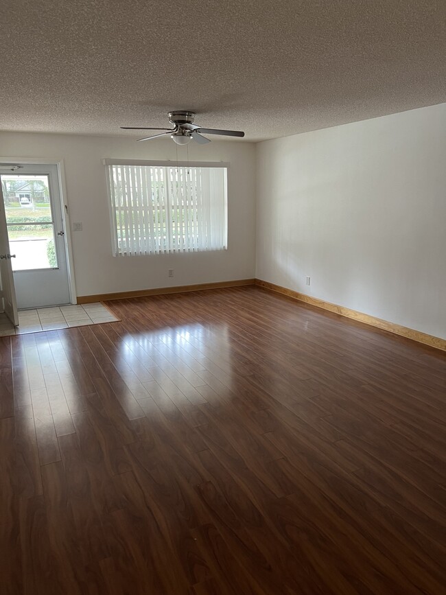 Building Photo - 8680 SW 94 St