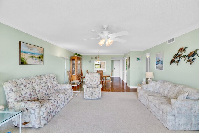 Building Photo - 5300 Jimmy Buffett Mem Hwy