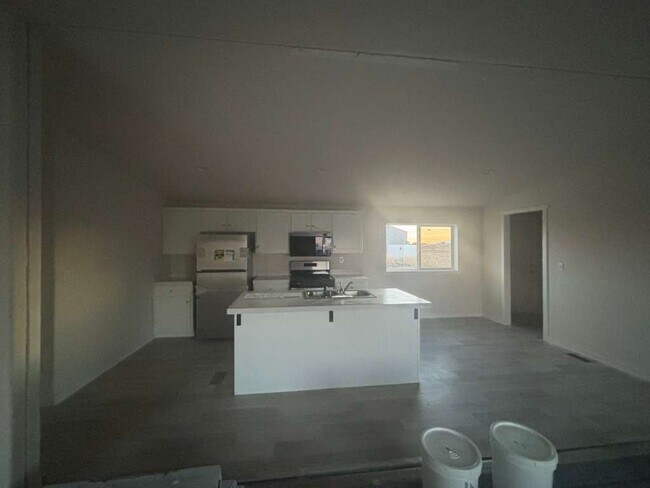 Foto del edificio - 4320 N 6800 W