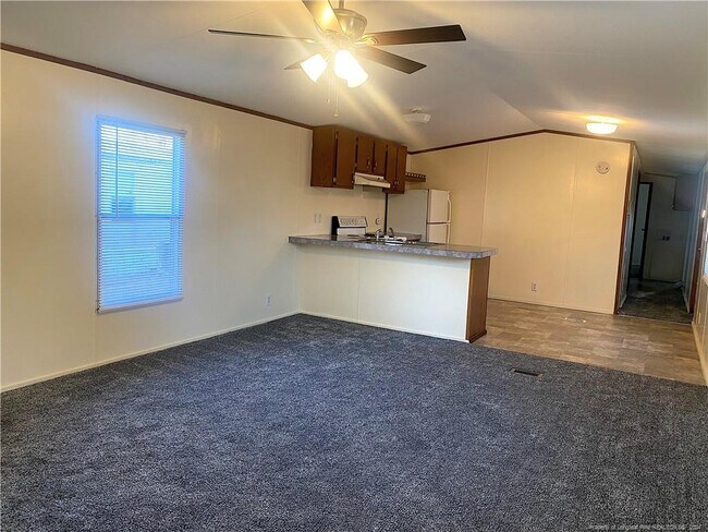 Foto del edificio - 3429 Walterboro Dr