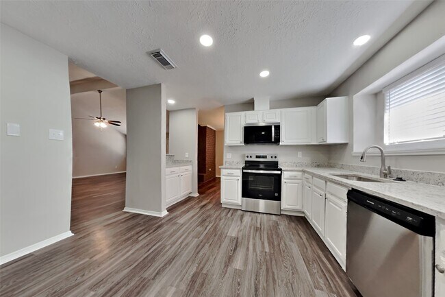 Building Photo - 3318 Lockgate Dr