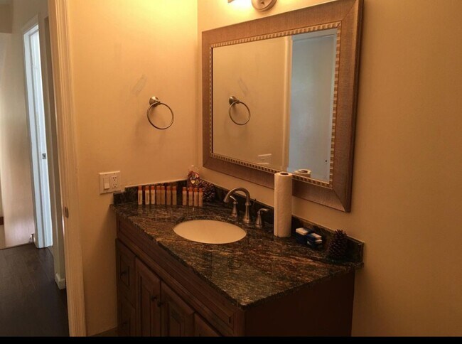 Building Photo - 9252 Ketay Cir