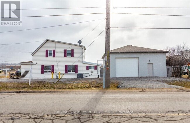 Building Photo - 355 Jones Rd