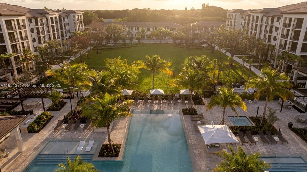 Foto principal - 1874 Heron Club Dr