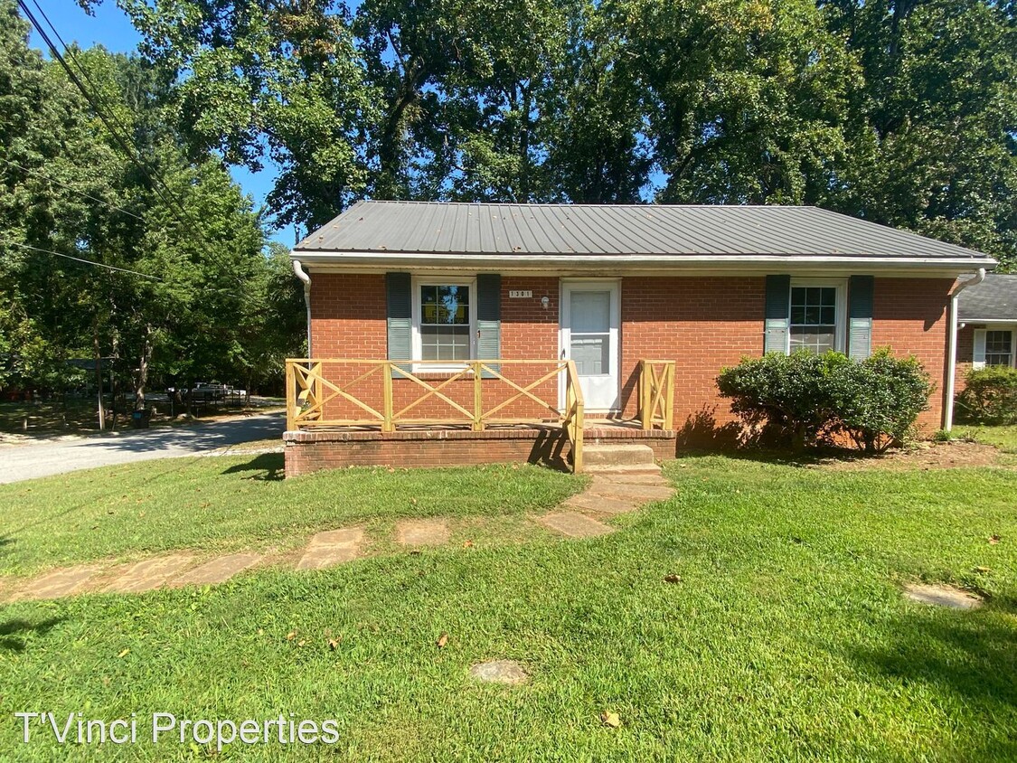 Primary Photo - 3 br, 1 bath House - 1301 Wise Avenue