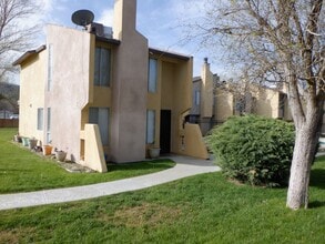 Building Photo - 18241 Saint Andrews Dr