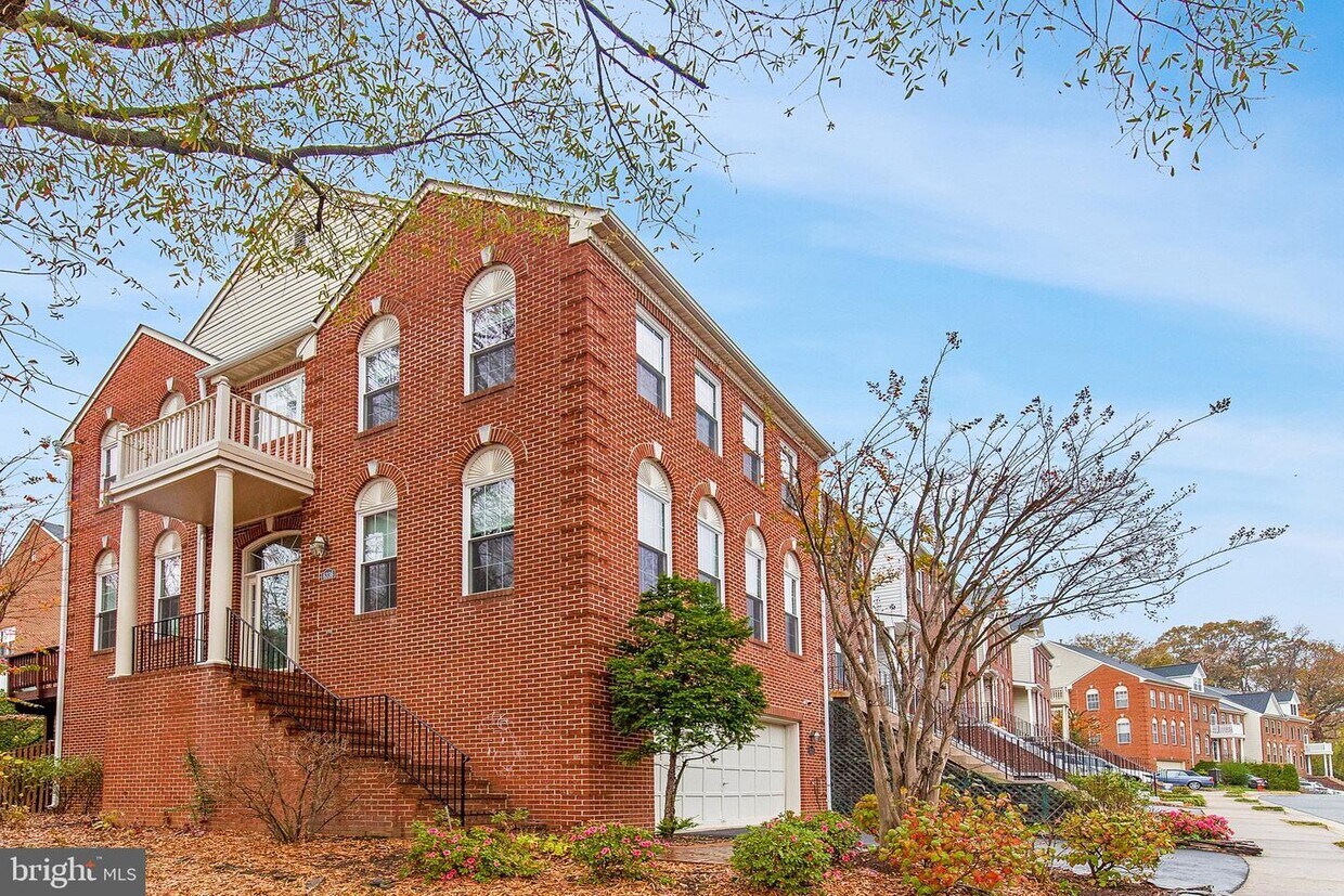 6336 Dunman Way, Alexandria, VA 22315 Townhome Rentals in Alexandria