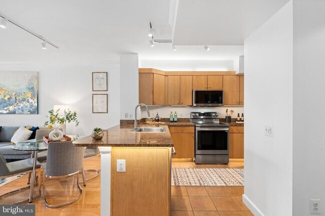 Foto del edificio - 631 D St NW