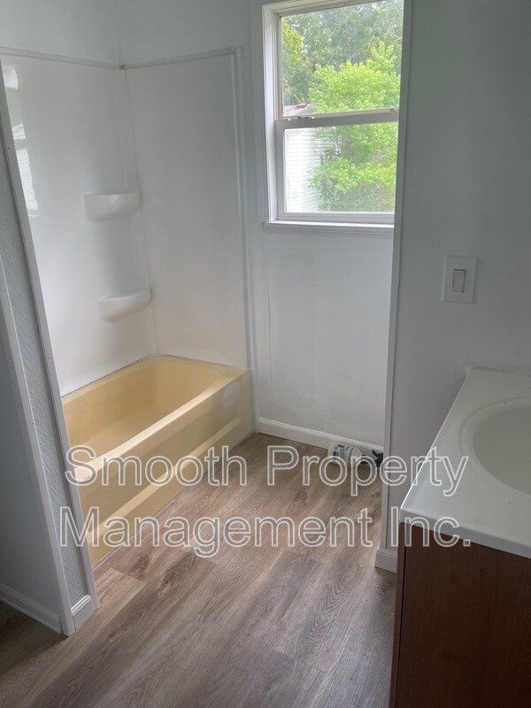 Foto del edificio - 7809 Marlette Dr
