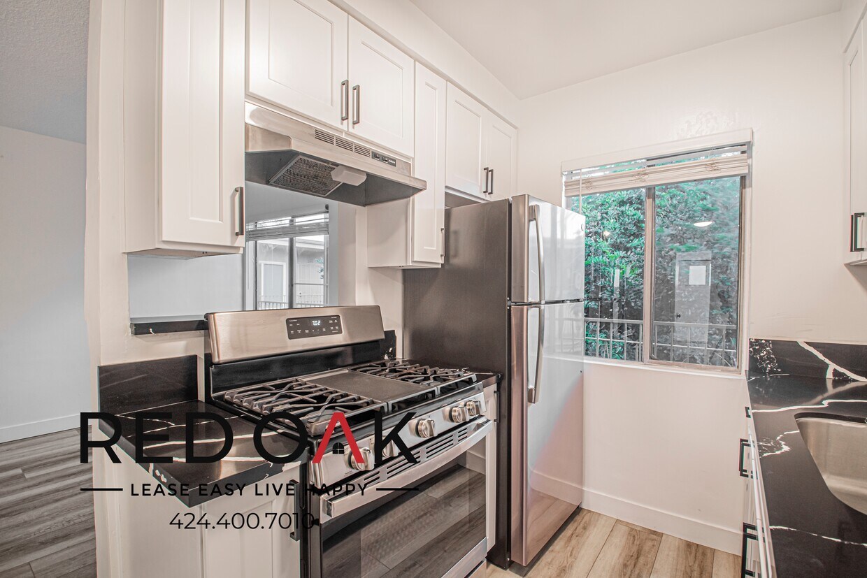Foto principal - 12520 Lakewood Blvd