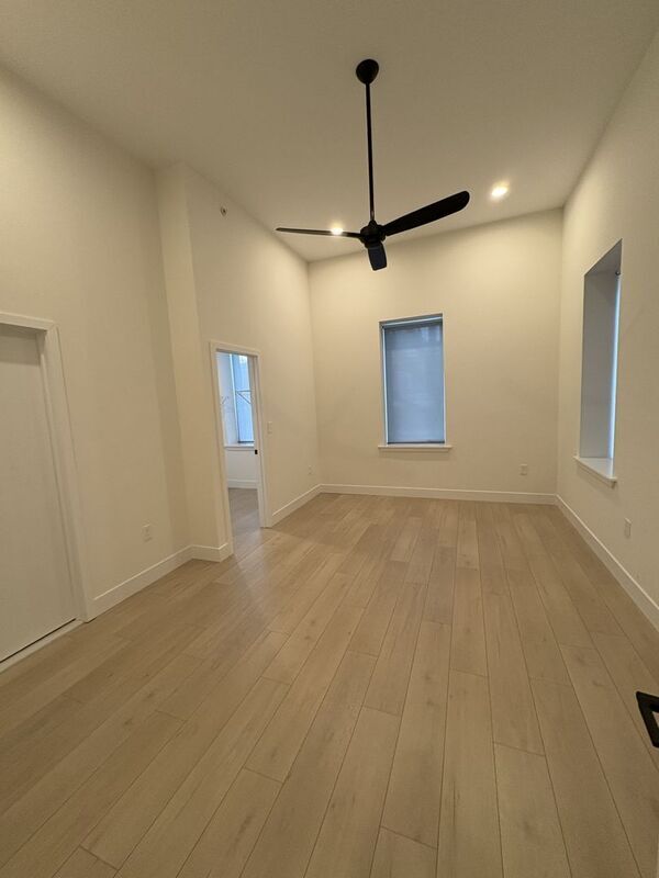 Foto del edificio - 611 Fagley St