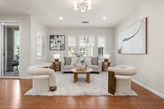 Building Photo - 104 N Hummingbird Ln