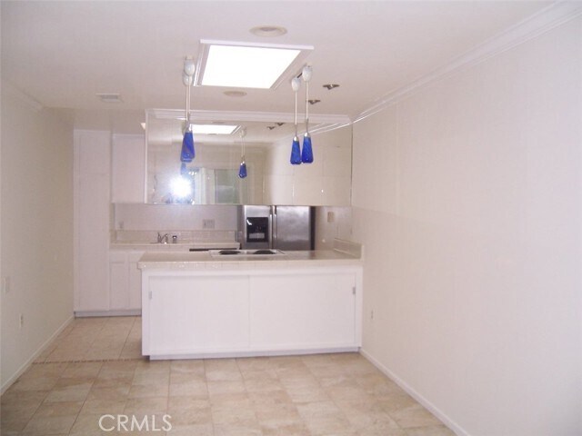 Foto del edificio - 3147 Via Vista