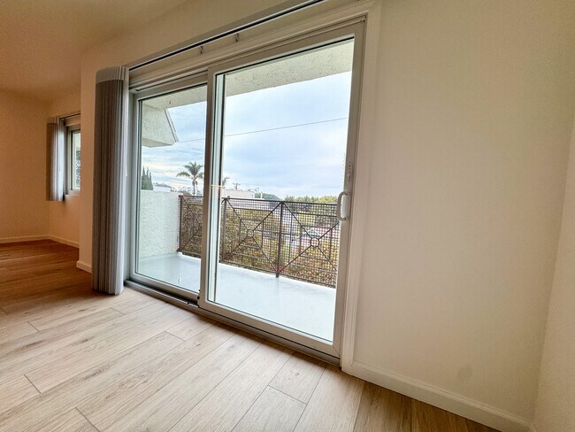 Foto del edificio - 2721 2nd St