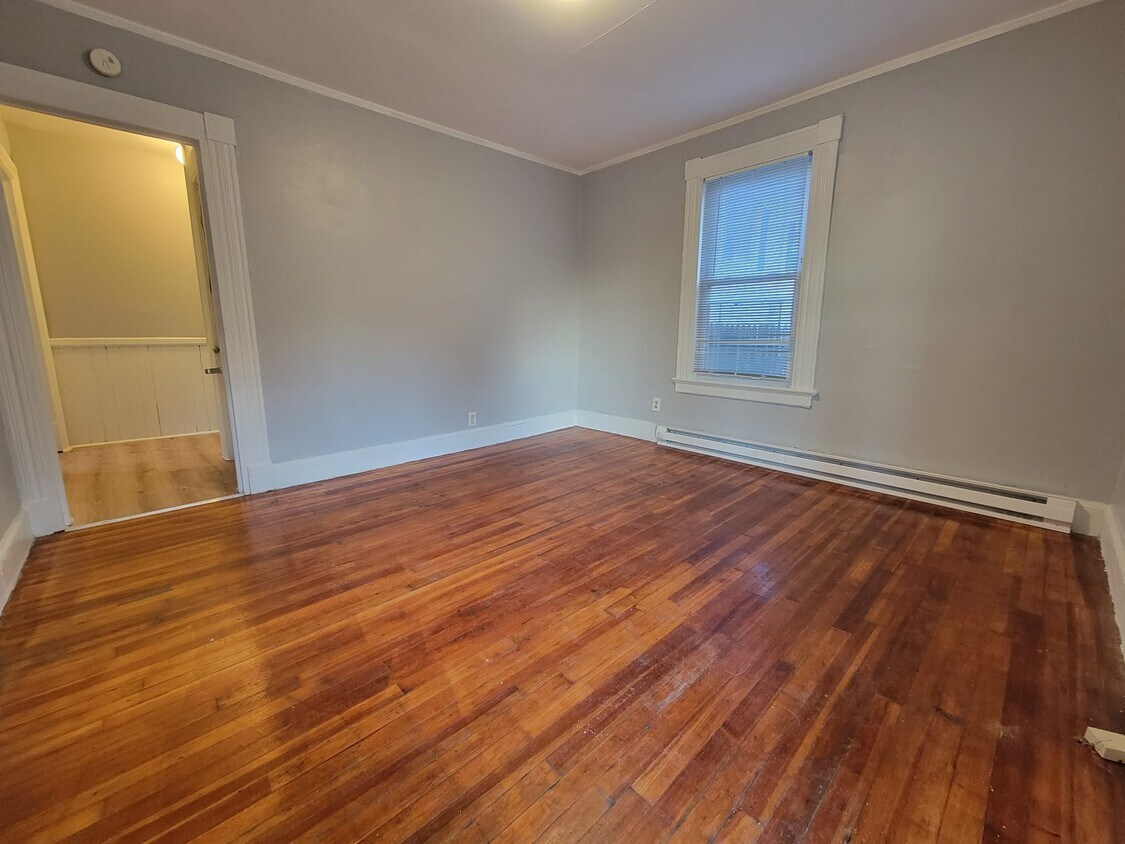 16 Prince St Unit 1, Meriden, CT 06450 Apartments in Meriden, CT