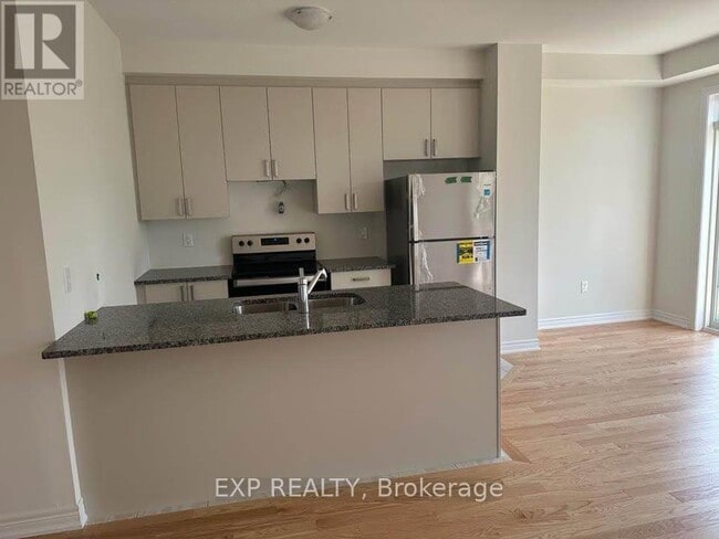 Building Photo - 73 Air Dancer Cres