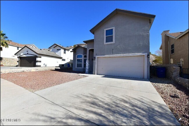 Building Photo - 1603 Villa Del Sol St