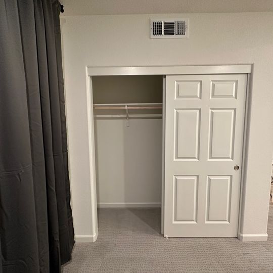 Closet - 401 Industrial Pky