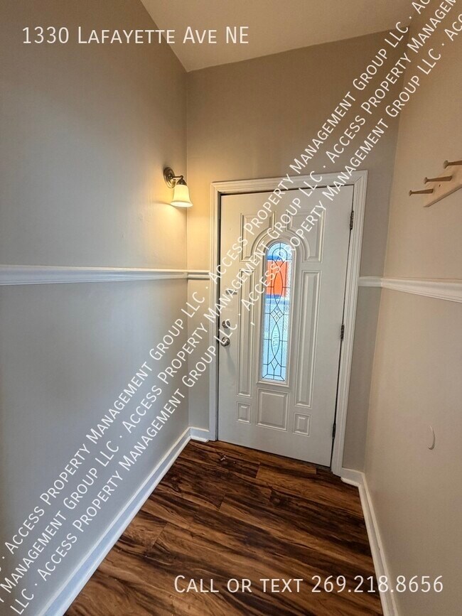 Foto del edificio - 1330 Lafayette Ave NE