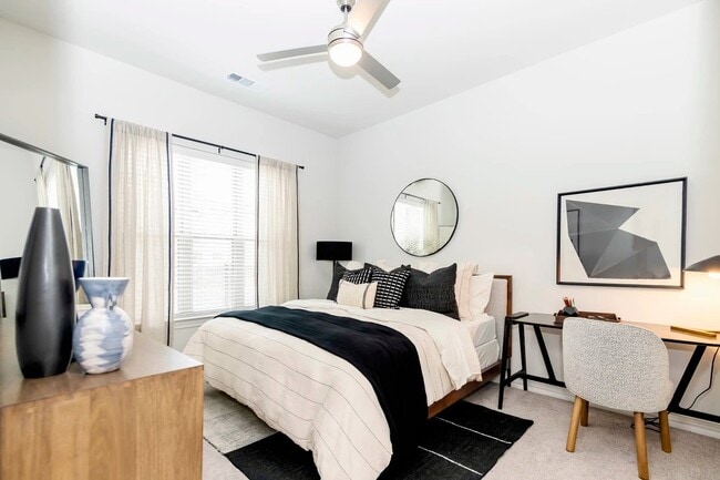 Foto del edificio - 8150 S Watson Rd