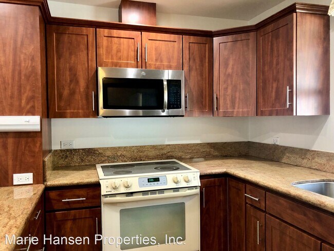 Building Photo - 3 br, 2 bath House - 368 Puamamane Street