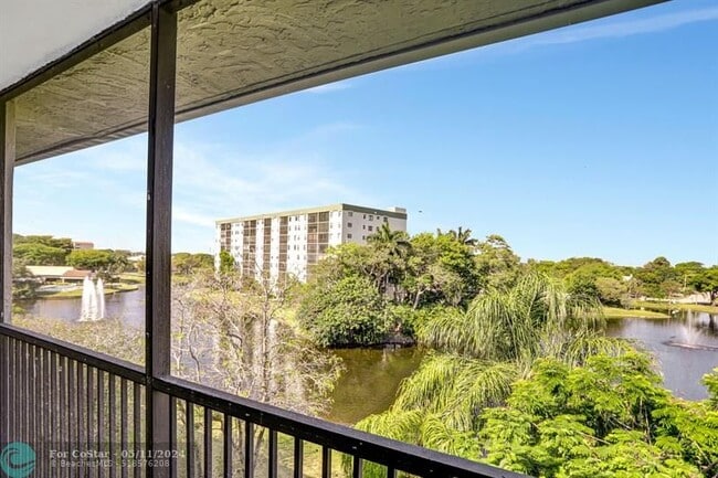 Building Photo - 2236 N Cypress Bend Dr
