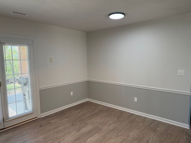 Foto del edificio - North Roanoke County Duplex