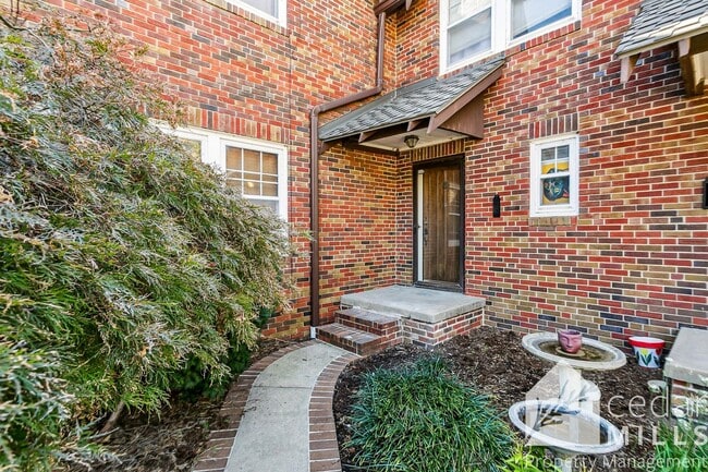 Building Photo - Stackman Court