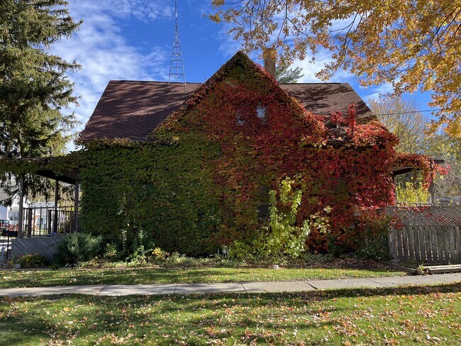 Foto del edificio - 1757 Wood St
